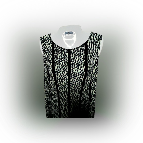 💥HOST PICK 💥 EUC Women's Printed Sleeveless Sheath Dress Size 14 - Picture 3 of 4